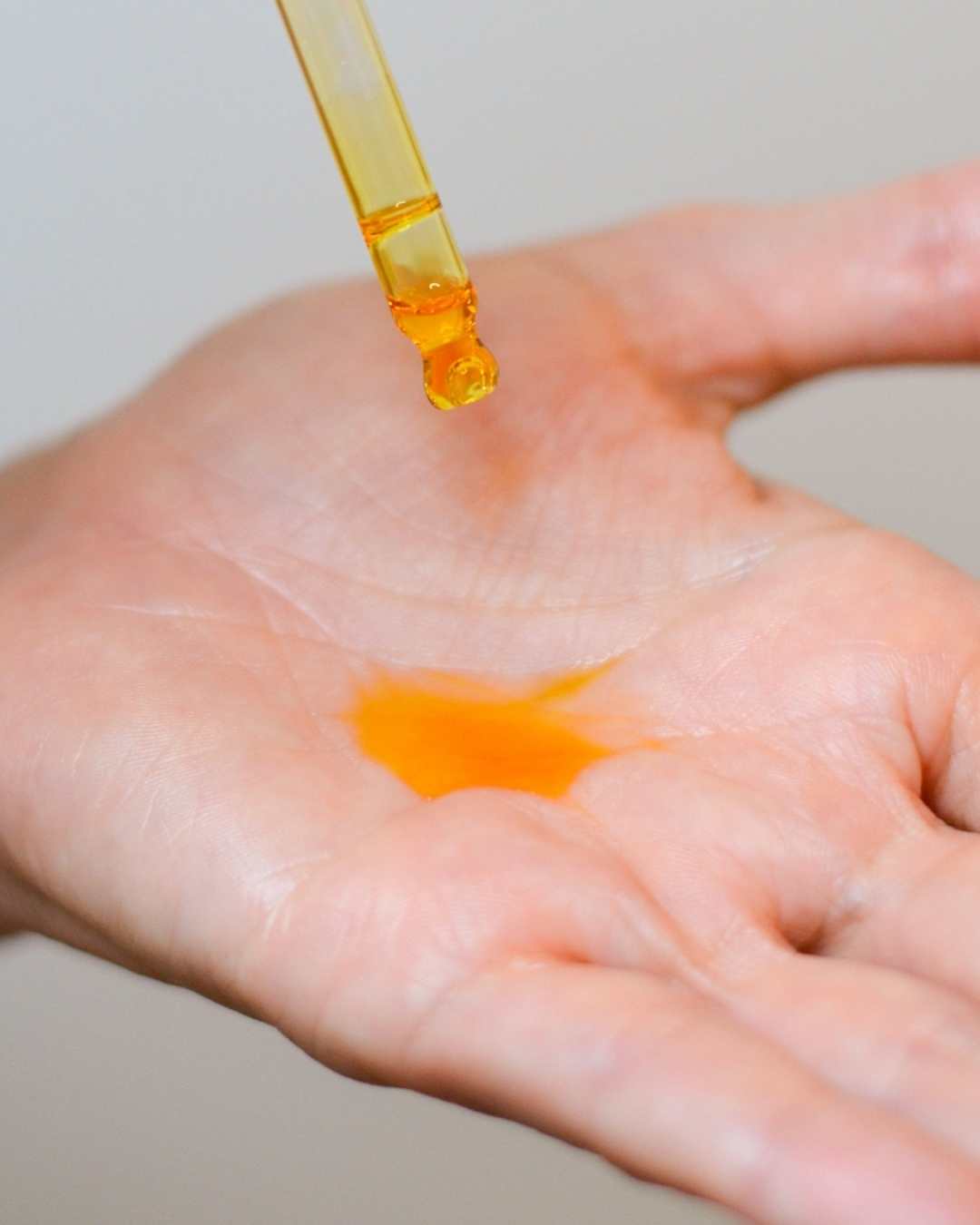 Pomegranate Glow Natural Skin Protecting Serum